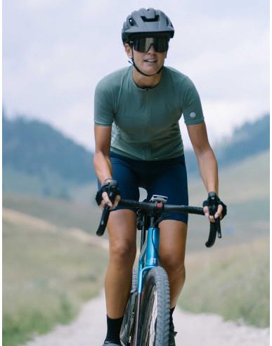 A Bicycle Line Essenza kerékpáros nadrág tökéletes választás a nyári kerékpározáshoz