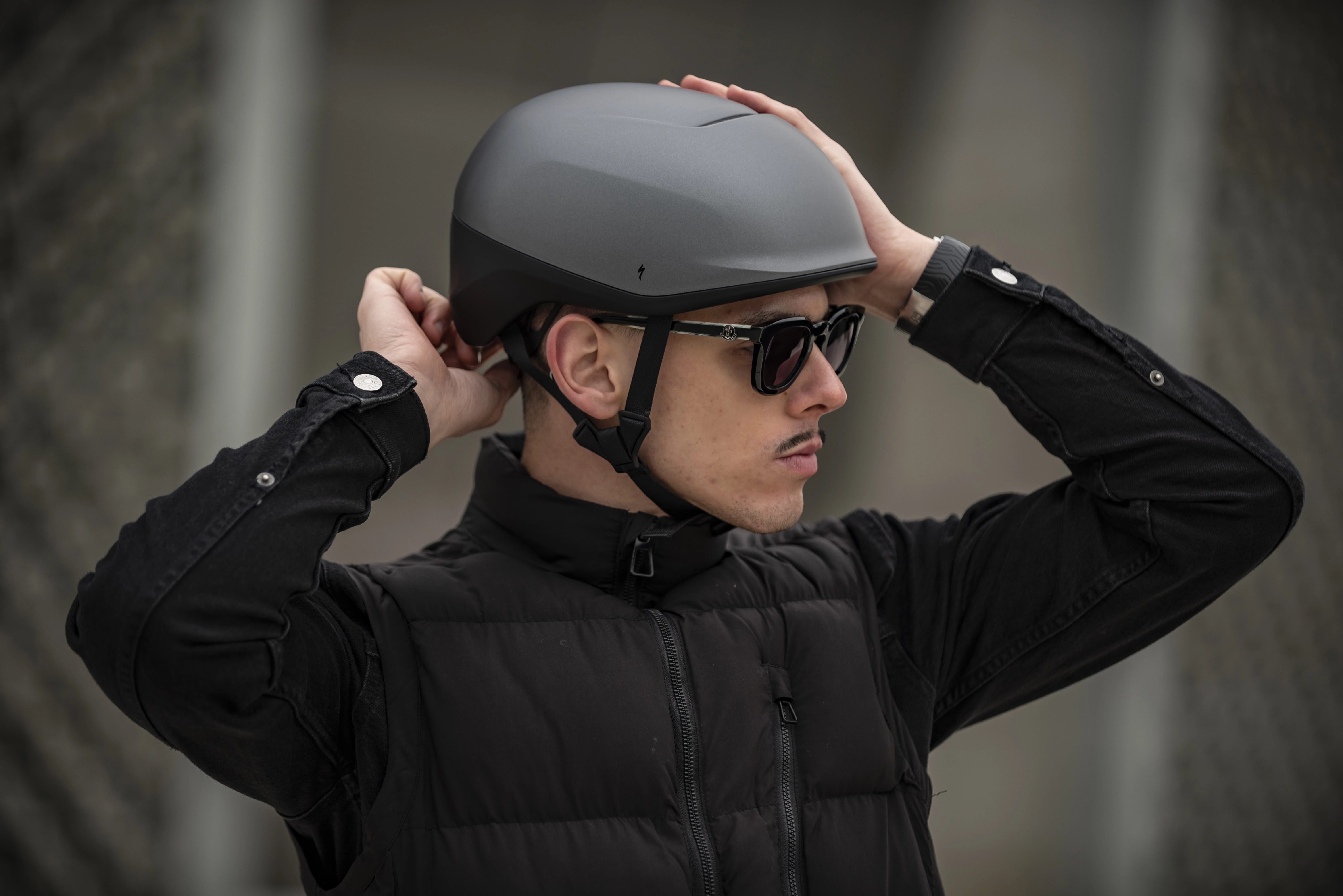 Specialized Tone bukósisak