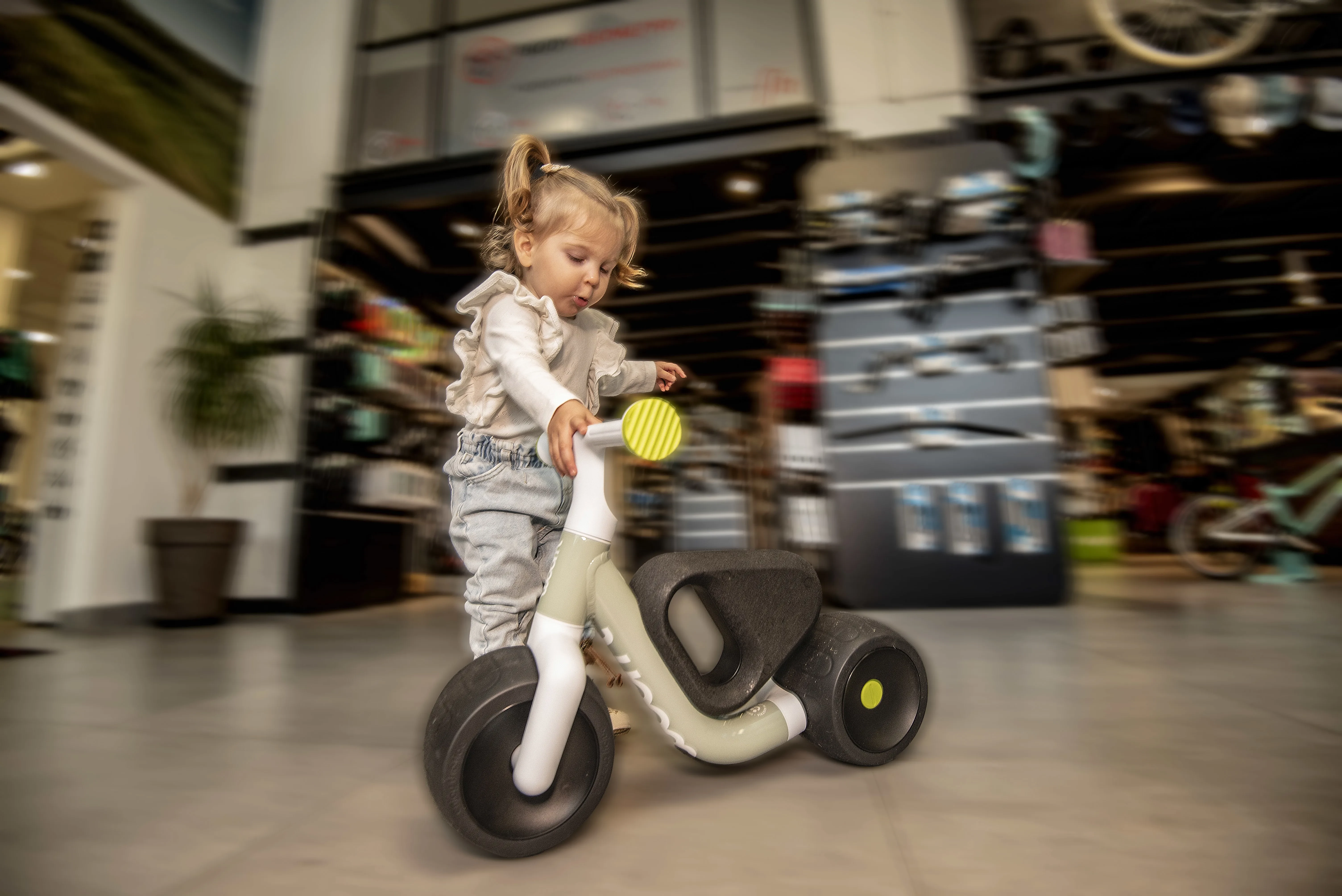 woom WOW önegyensúlyozó futóbicikli – nézet 6