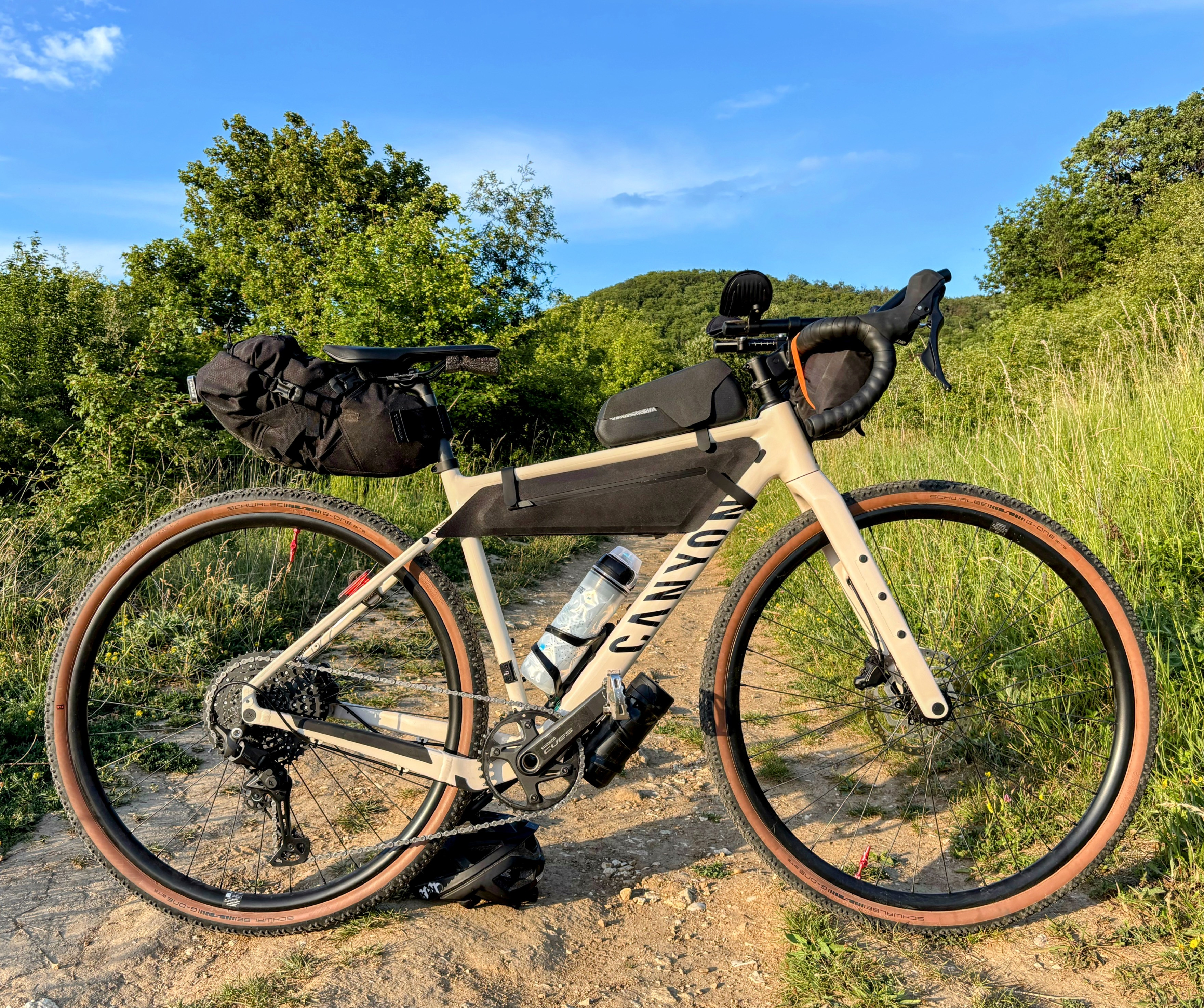 Sárközi Alexander kerékpárja – Canyon Grizl Al5 2026