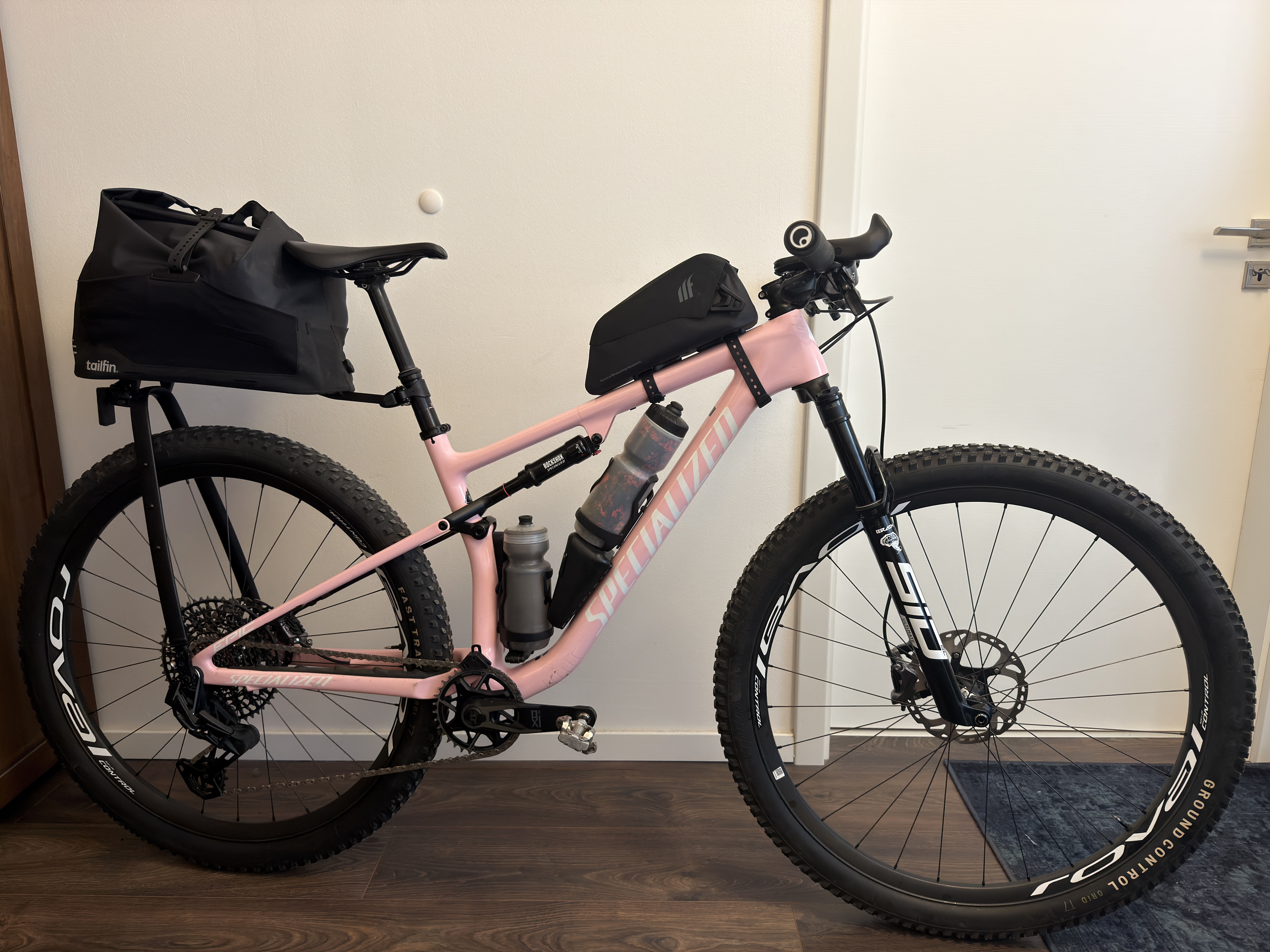 Kondacs Misu kerékpárja – Specialized Epic 7 Pro