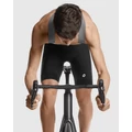 ASSOS 1/3 MILLE GT C2 Black L kantáros rövidnadrág