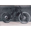 Kép 2/8 - CUBE 23 STEREO ONE22 black anodized XL kerékpár