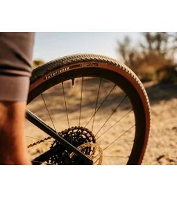 Hogyan válasszunk gumiabroncsot gravel kerékpárra? Tippek a tökéletes külsőhöz és a Specialized Pathfinder Pro