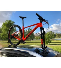 Bringaszállítás tetősín és vonóhorog nélkül?