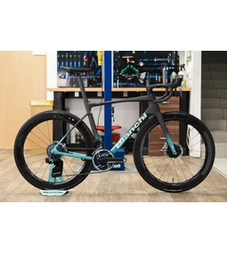 Bianchi Specialissima RC – Gyorsaság, kényelem és innováció