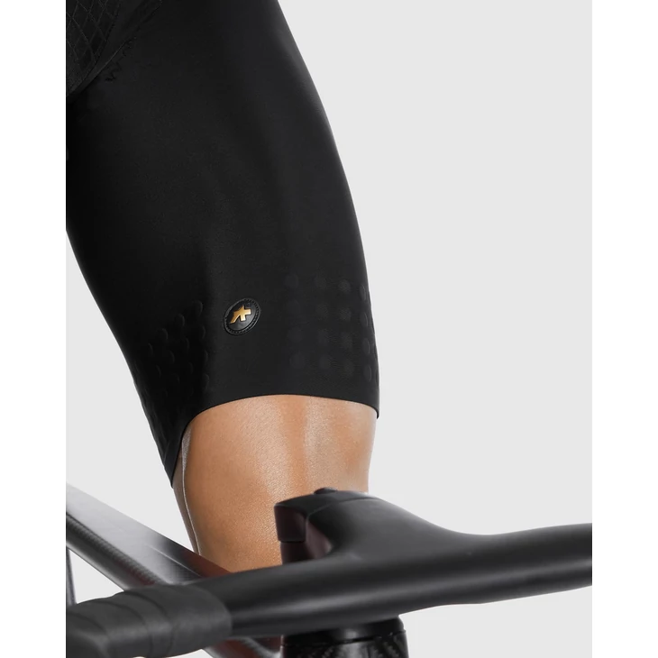 ASSOS 1/3 MILLE GTO C2 kantáros rövidnadrág