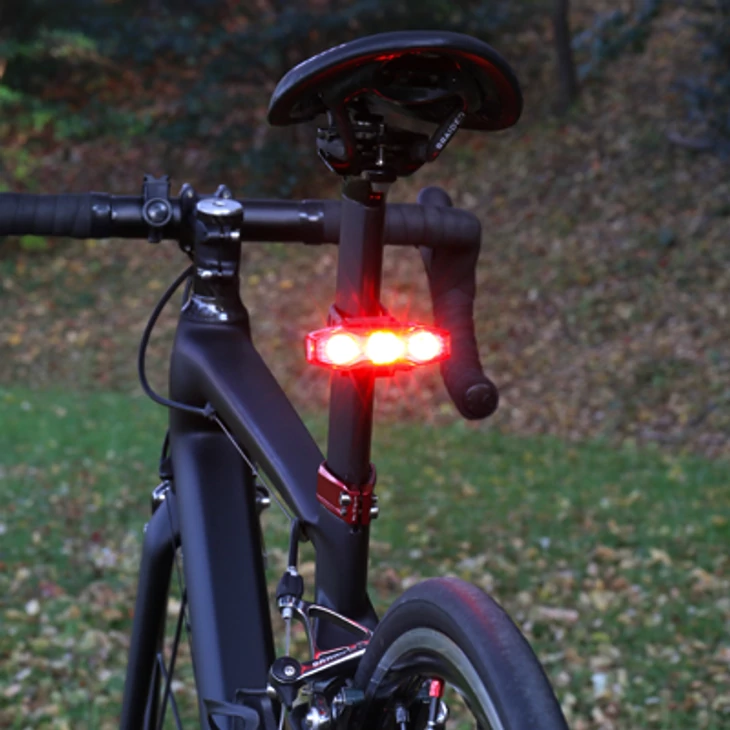 CATEYE VIZ450 TLLD820R 4 funkció 3 LED USB hátsó lámpa