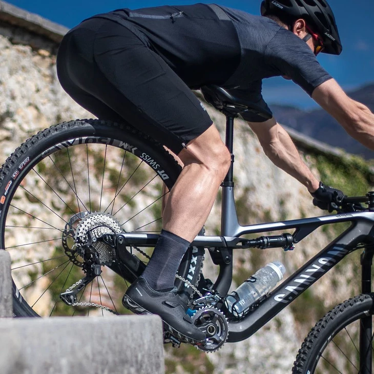 ELITE PRISM CARBON RIGHT kulacstartó