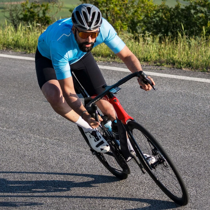 GARMIN EDGE SOLAR 1040 kerékpáros computer