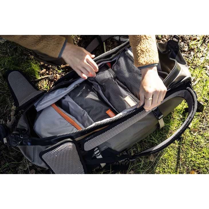 ORTLIEB ATRACK Black 25 L hátizsák