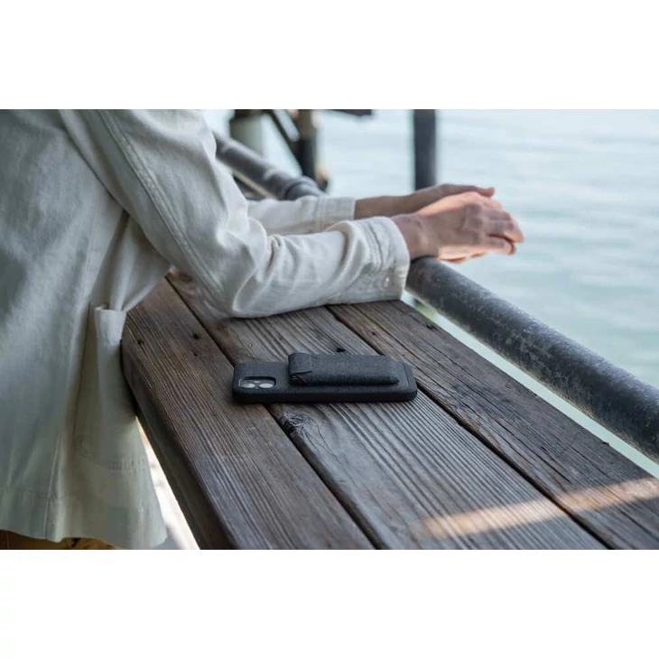 PEAK DESIGN MOBILE WALLET SLIM Charcoal tárca kiegészítő