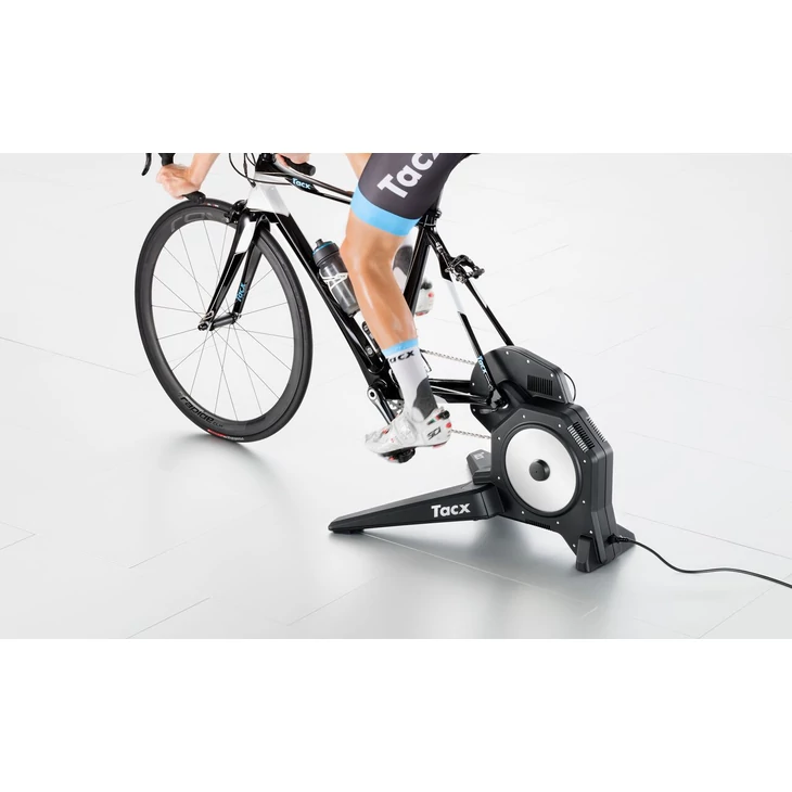 TACX FLUX 2 SMART wattmérős interaktív edzőgörgő
