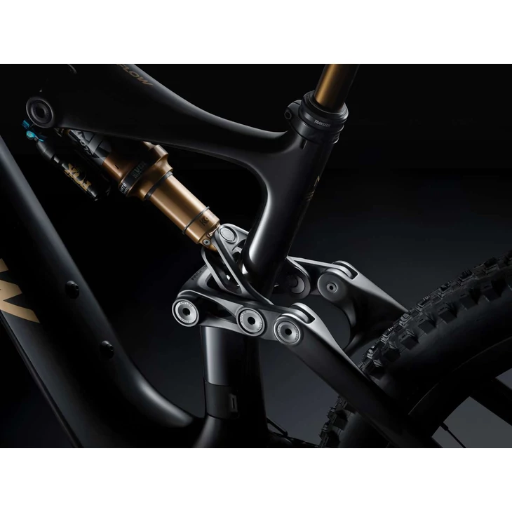 AMFLOW PL CARBON Avinox 700 Wh Black M kerékpár