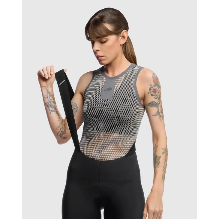 ASSOS 1/3 RACING SKIN LAYER P1 Grey II ujjatlan aláöltöző