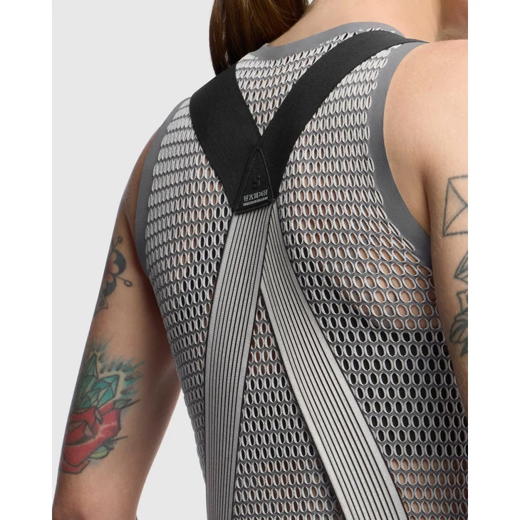 ASSOS 1/3 RACING SKIN LAYER P1 Grey II ujjatlan aláöltöző