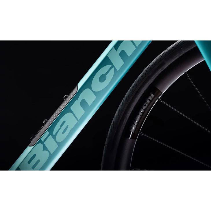 BIANCHI INFINITO 105 12sp kerékpár (2026)
