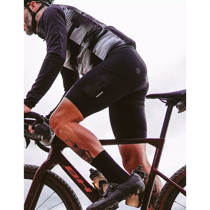 BICYCLE LINE FANGO kantáros rövidnadrág