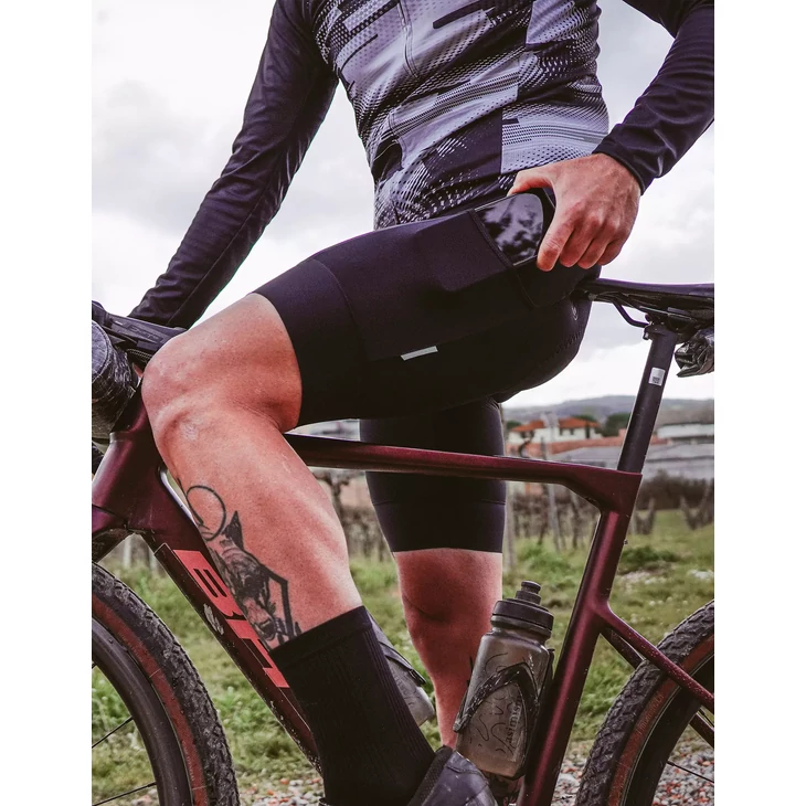 BICYCLE LINE FANGO kantáros rövidnadrág