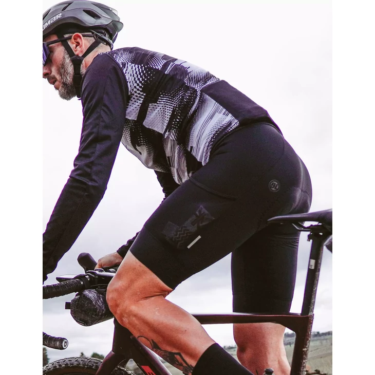 BICYCLE LINE FANGO kantáros rövidnadrág