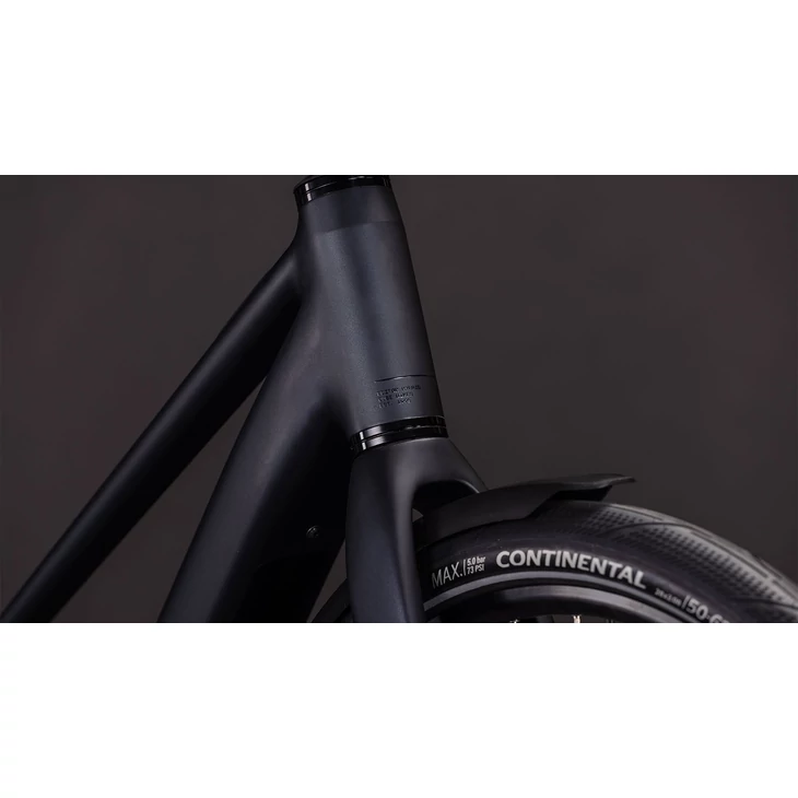 CUBE 26 EDITOR HYBRID PRO FE 400X coal'n'prism Trapeze 50 cm női kerékpár