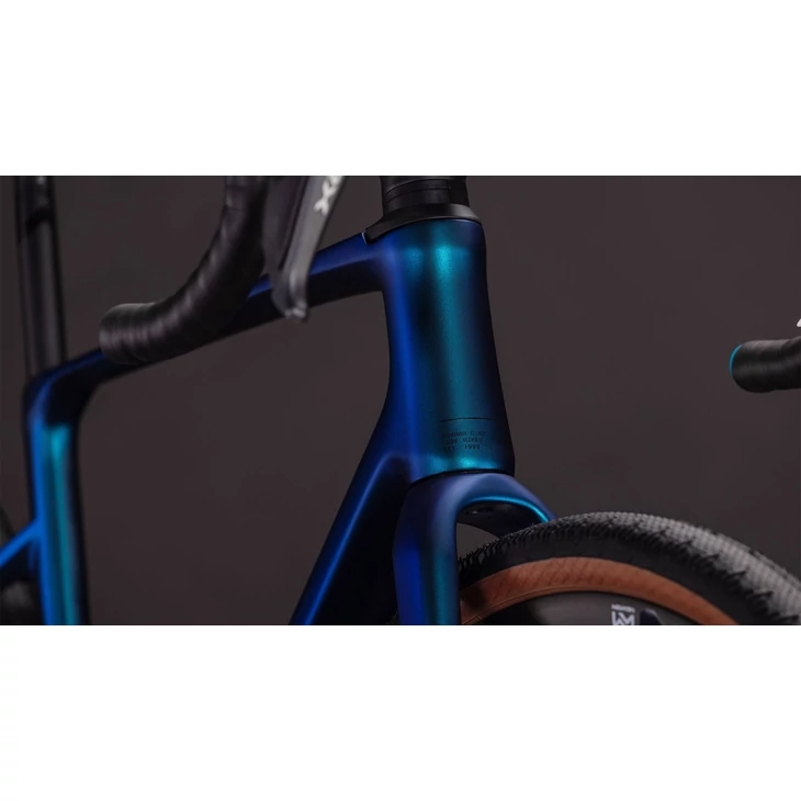 CUBE 26 NUROAD C:62 RACE nebula'n'blue S kerékpár