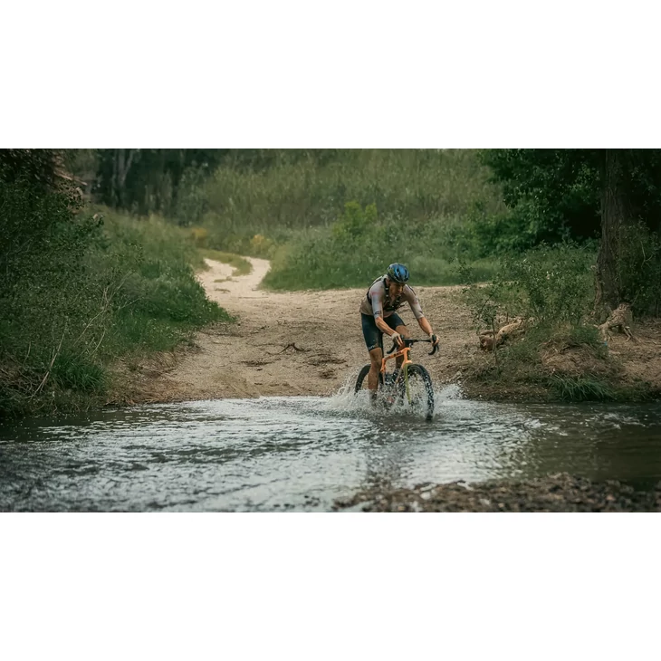 FACTOR OSTRO GRAVEL Force kerékpár wattmérővel