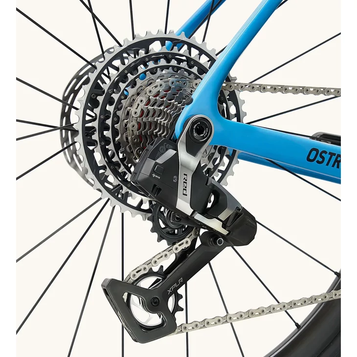 FACTOR OSTRO GRAVEL Force kerékpár wattmérővel