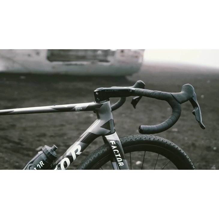 FACTOR ALUTO Force XPLR Quattro Grey 54 kerékpár