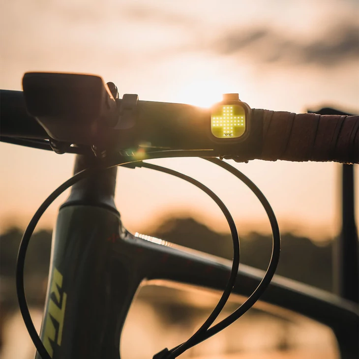 KNOG BLINDER MINI első lámpa