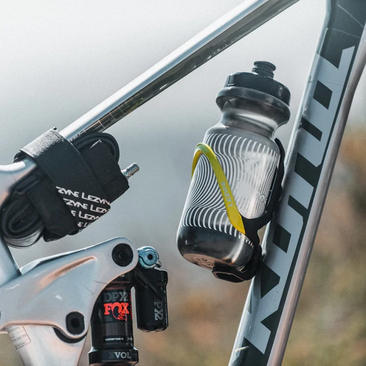 LEZYNE MATRIX TEAM Black/Matte Army Green kulacstartó