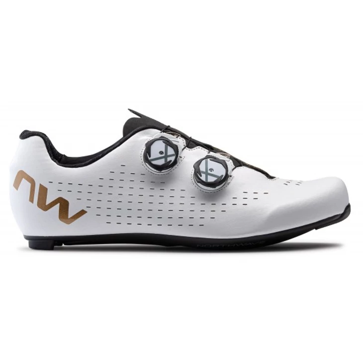 NORTHWAVE REVOLUTION 3 cipő