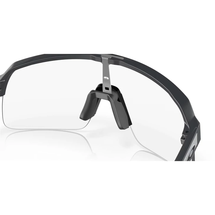 OAKLEY SUTRO LITE Matte Carbon/Clear to Black Iridium Photochromic szemüveg