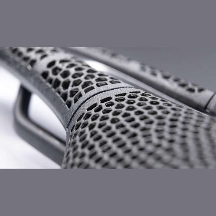 PROLOGO NAGO R4 3D PAS 137mm NACK black nyereg