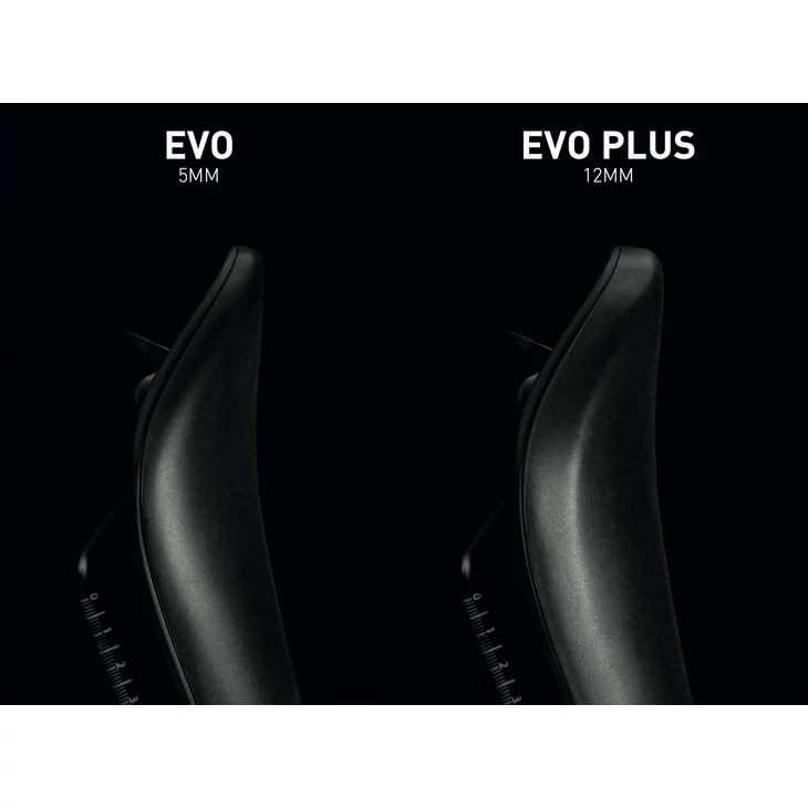 SELLE SMP EVO PLUS karbon pálcás nyereg