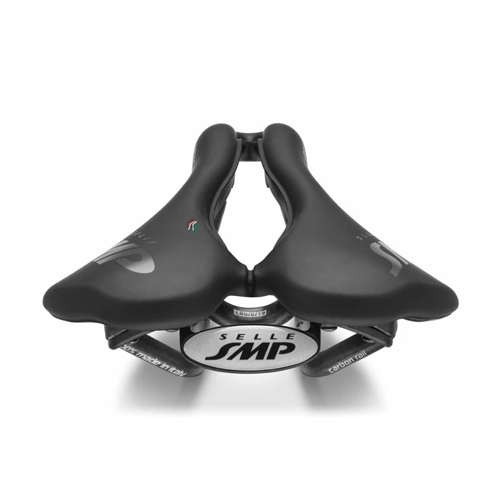 SELLE SMP VT30C Fekete nyereg karbon pálcával